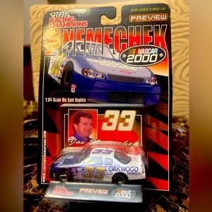 Nascar 2000 racing Champions #33 Joe Nemechek 1:64 Scale Die Cast Replica